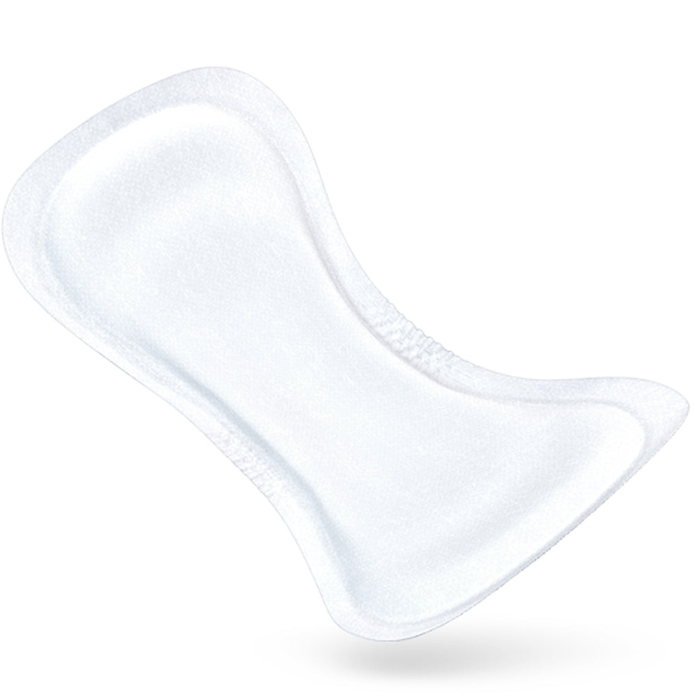 Ein Paket mit TENA Lady Super Inkontinenzslips für Frauen liegt auf einem hellen, neutralen Hintergrund. Der vordere Teil des Pakets zeigt eine stilisierte Abbildung der Produkte und hebt die wichtigsten Merkmale hervor. Auf der Verpackung sind wichtige Informationen wie die Größe "Super" und ein Hinweis auf hohen Saugkomfort sichtbar. Die pastellfarbene Gestaltung vermittelt ein Gefühl von Sanftheit und Sicherheit, das Vertrauen und Diskretion bei der Verwendung der Produkte suggeriert.