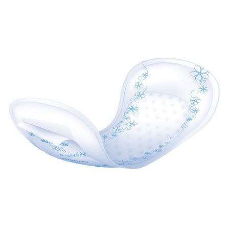 Das Bild zeigt eine Packung Attends Soft 1 Mini, die eine Einlage für Inkontinenzprodukte darstellt. Die Verpackung ist in einem sanften, hellen Farbton gehalten und zeigt auf der Vorderseite das Produktlogo sowie eine grafische Darstellung, die die Verwendung der Einlagen verdeutlicht. Die Packung ist geschlossen und präsentiert die Größe Mini, was auf die Kompaktheit der Einlagen hinweist.