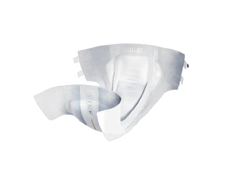 Produktbild eines TENA Slip Maxi in Größe L. Die Verpackung zeigt eine helle, frische Farbgestaltung mit dominierendem Weiß und Blau. Auf der Vorderseite sind klare Informationen zum Produkt abgebildet, einschließlich des Produkttyps „Slip Maxi“ und der Größe „L“ in großen, deutlichen Buchstaben. In unteren Bereichen sind Piktogramme, die die Eigenschaften des Produkts erläutern, wie hohe Saugfähigkeit und bequemen Sitz.