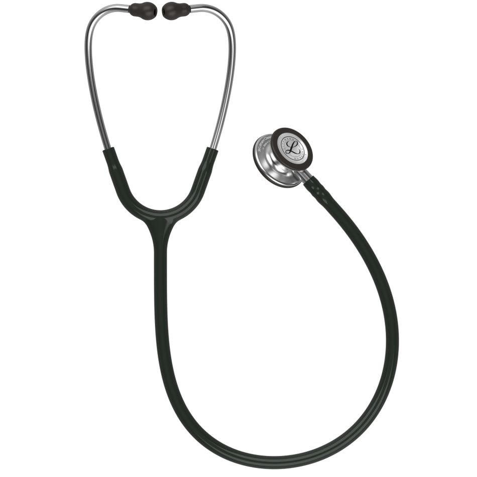 Ein schwarzes Littmann Classic III Stethoskop liegt auf einem neutralen Hintergrund. Der Doppelkopf des Stethoskops ist deutlich sichtbar, mit einem großen Bruststück auf der linken Seite und einer kleinen Membran auf der rechten Seite. Die Schläuche sind elegant und flexibel, verlaufen nach unten zu den Ohrenstücken, die ergonomisch gestaltet sind. Die gesamte Ausführung wirkt hochwertig und professionell, ideal für medizinisches Personal.