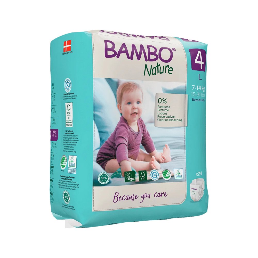 Bambo Nature Windeln, Größe 4, geeignet für Babys von 7 bis 14 kg, auf einem weißen Hintergrund. Die Verpackung zeigt ein farbenfrohes Design mit einem Bild eines glücklichen Babys, das in einer Windel spielt. Der Produktname „Bambo Nature“ ist groß und auffällig oben auf der Verpackung abgebildet. Neben der Marke sind grüne und Umwelt-Symbole, die darauf hinweisen, dass die Windeln biologisch abbaubar sind. Die Windeln sind hypoallergen und dermatologisch getestet, was für Eltern wichtig ist.