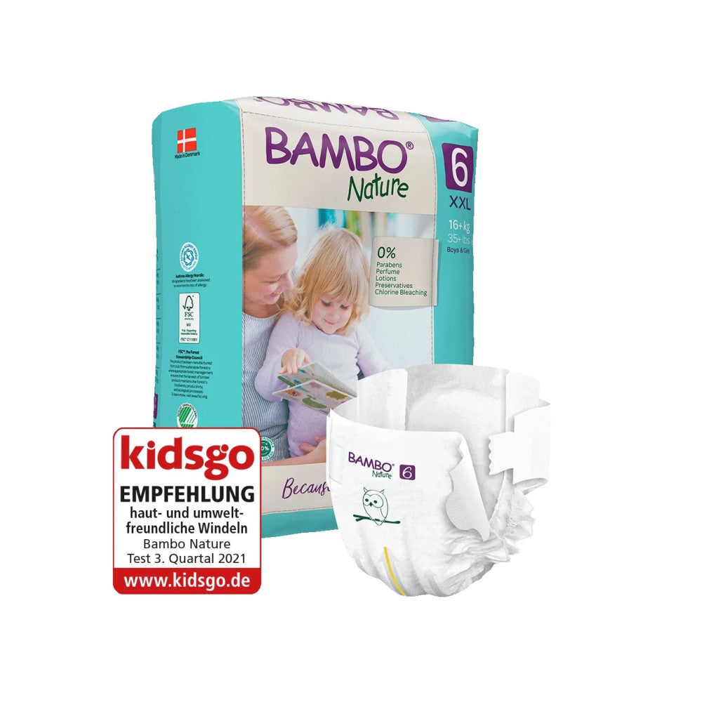 Bambo Nature Windeln in Größe 6 (XXL, 16+ kg). Das Bild zeigt eine Packung mit 24 Windeln, die hellgrün und umweltfreundlich gestaltet ist. Auf der Vorderseite sind fröhliche, kindgerechte Illustrationen zu sehen, darunter ein kleines Tiermotiv. Die Windeln sind in einer modernen, praktischen Verpackung, die den nachhaltigen Ansatz der Marke betont. Die Packung ist unversehrt und hebt die Merkmale wie Atmungsaktivität und Hautfreundlichkeit hervor. Ideal für sensible Babyhaut.