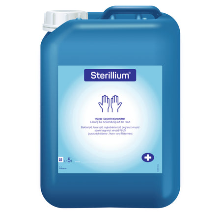 Großer Kainster Sterillium mit weißem Schraubdeckel und Frontetikett, 5 Liter, freigestellt auf weiß.