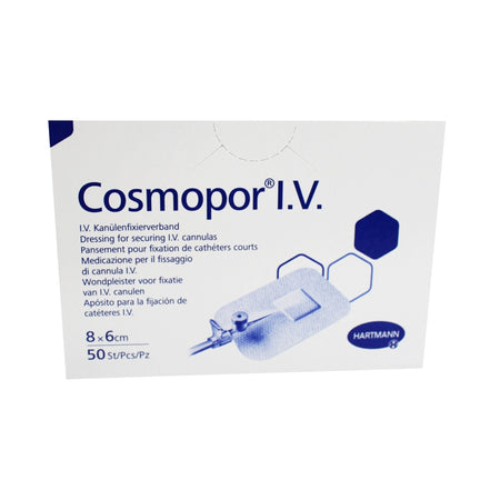 Nahaufnahme der Produktverpackung des Cosmopor® I.V. Pflasters mit Fokus auf das Pflaster-Design.