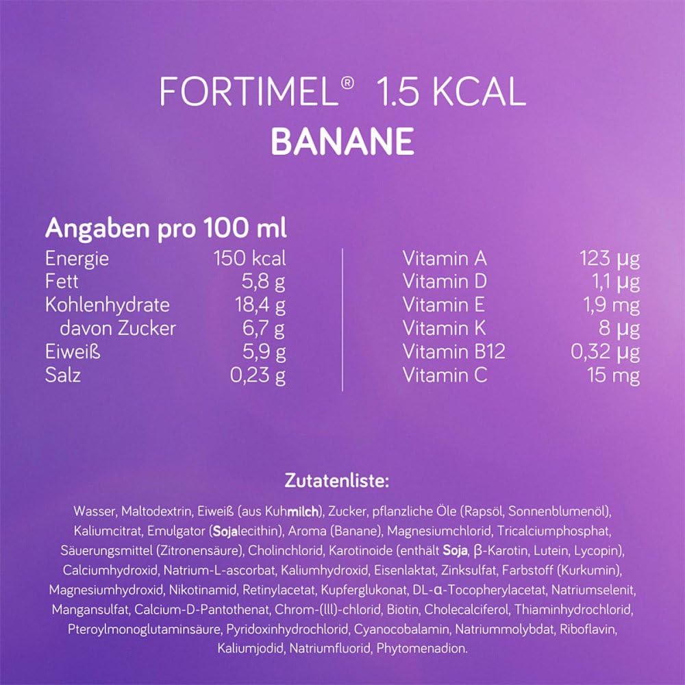 Infografik zu Fortimel 1.5 kcal Banane mit Nährwertangaben pro 100 ml, ausgewählten Vitaminen sowie vollständiger Zutatenliste vor lila Hintergrund.