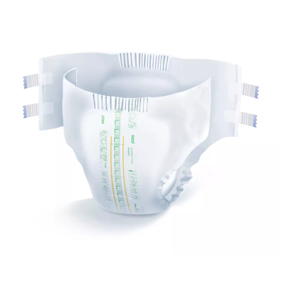 Drei verschiedene in Packungen verpackte Produkte von Seni: Eine Packung mit Seni Super Trio L, die auf der rechten Seite steht, ist in einem ansprechenden, modernen Design gehalten. Die Packungen sind überwiegend in Blau und Weiß gestaltet. Die mittlere Packung zeigt das Produkt im Detail mit einem klaren Fokus auf Benutzerfreundlichkeit und Absorptionsfähigkeit.