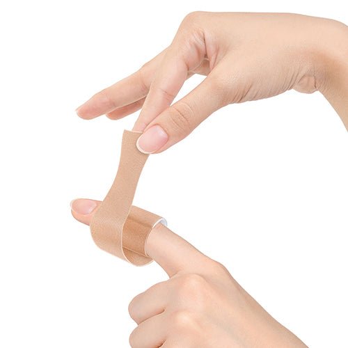 Lifemed 10 Finger-Strips 12 cm x 2 cm hautfarben "Flexible"