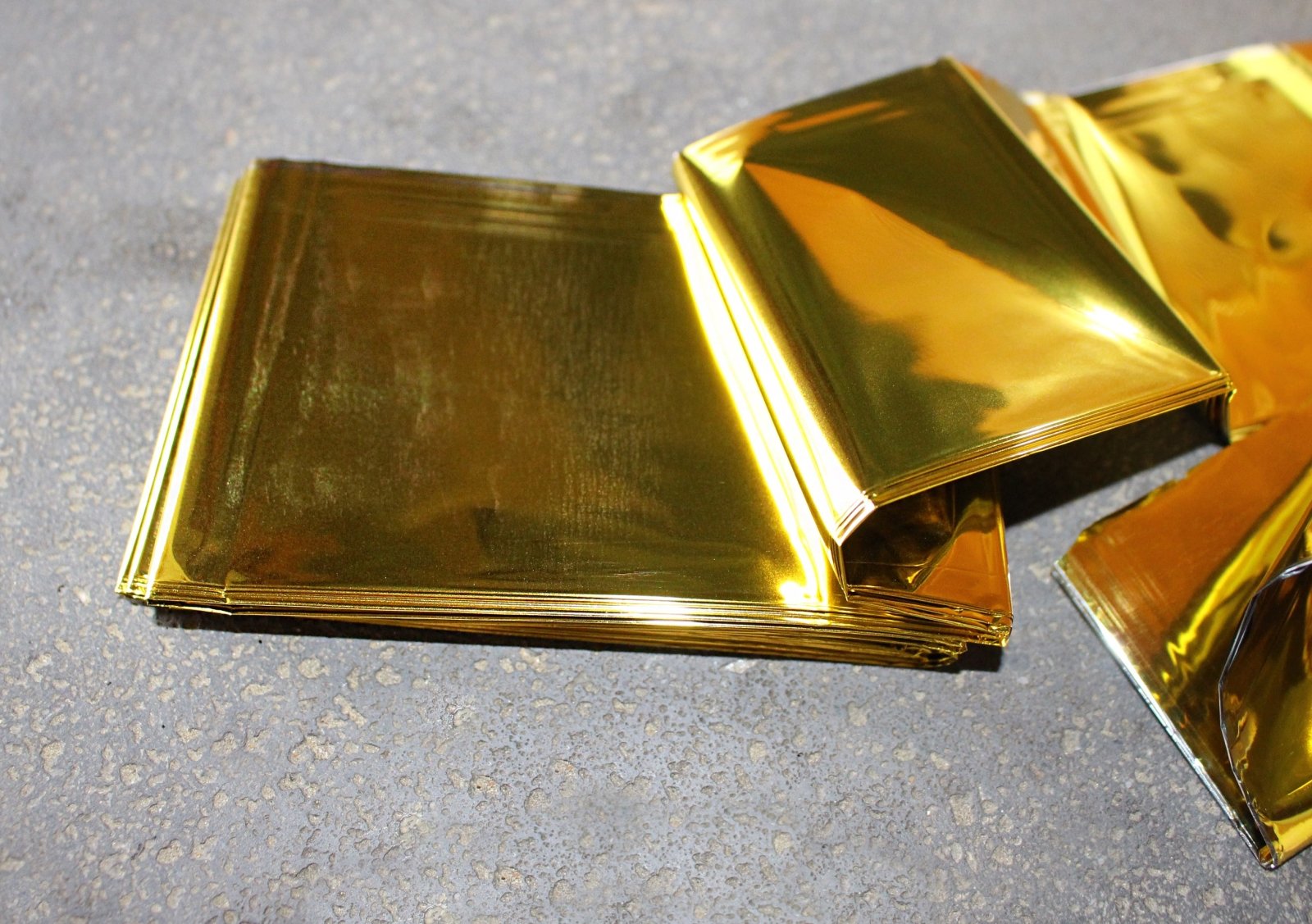 Rettungsdecke, Rettungsfolie, Farbe: gold/silber, 210 x 160cm